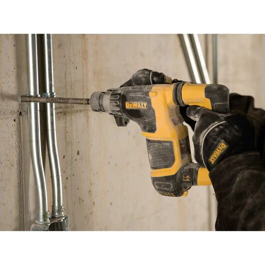 DEWALT D25052K, 3/4'' L-Shape SDS Plus Compact Rotary Hammer Kit - Image 6