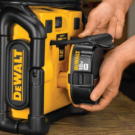 DEWALT DC020, Cordless/Corded Area Light - Image 3