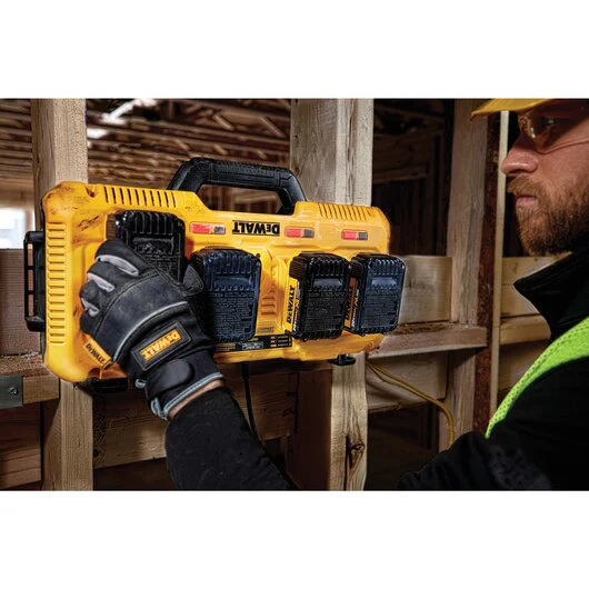 DEWALT DCB104, 12v/20v Max Four Port Charger - Image 4