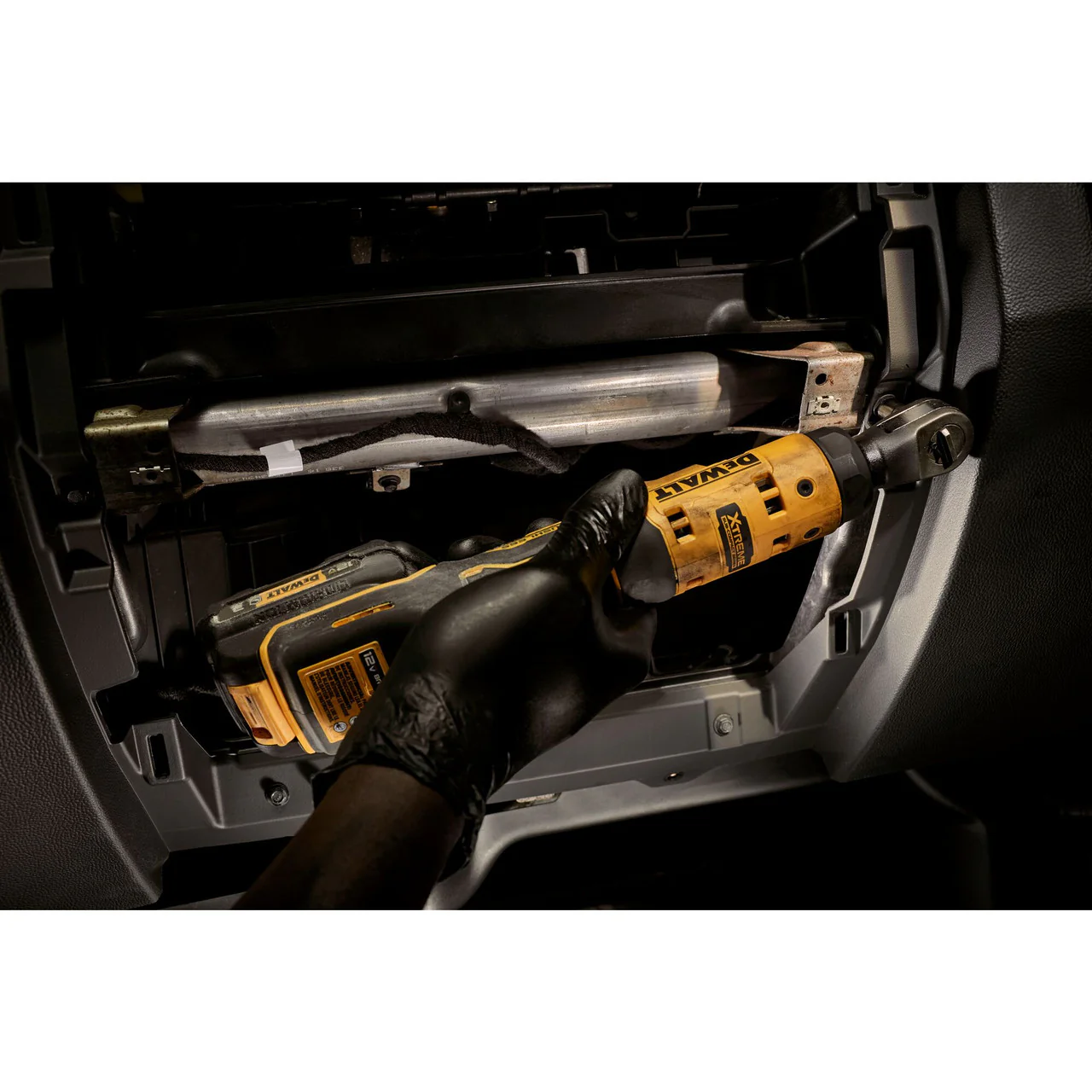 DEWALT DCF504B, 12V MAX  BRUSHLESS 1/4" DRIVE RATCHET (Tool Only) - Image 6