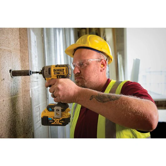 DEWALT DCF888P2BT, 20V MAX XR Impact Driver Kit (w/ Tool Connect) - Image 4