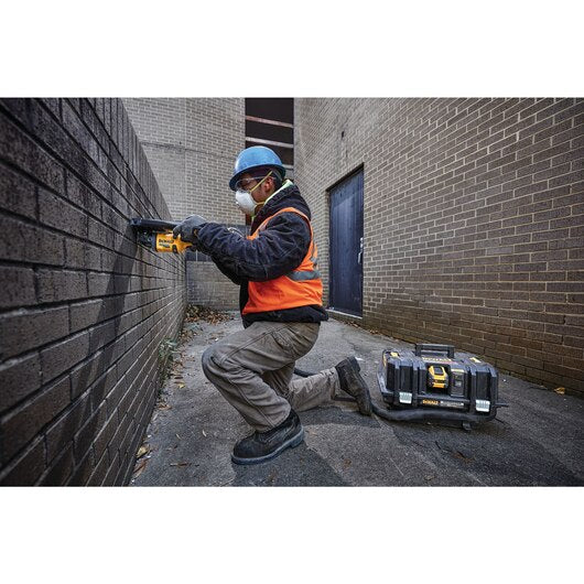 DEWALT DCG418B, 60V MAX FLEXVOLT 4-1/2'' - 6'' Grinder w/Kickback Brake (Tool Only) - Image 3