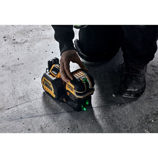 DEWALT DCLE34220G, 20V MAX Cordless 2-Spot Green Line Laser Kit - Image 3