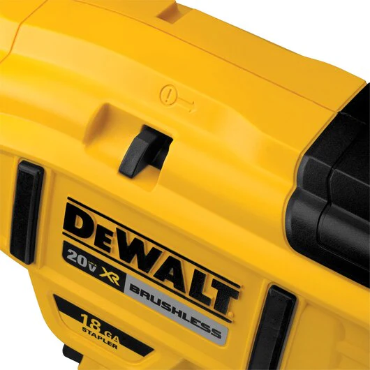 DEWALT DCN681D1, 20V MAX XR 18 Ga Cordless Narrow Crown Stapler Kit - Image 3