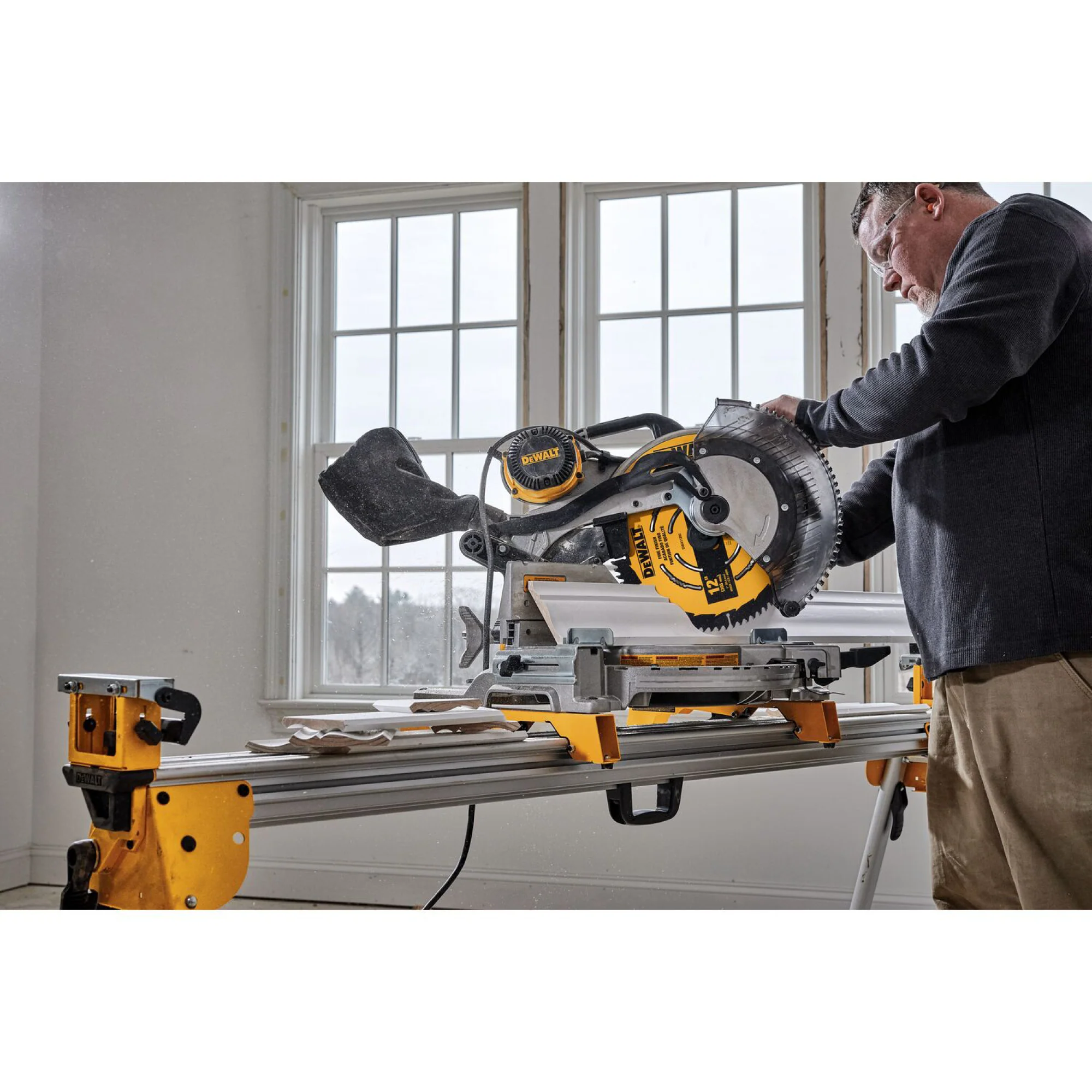 DEWALT DWA112CMB3,12 In 80t & 2 X 40t Saw Blade - Image 3