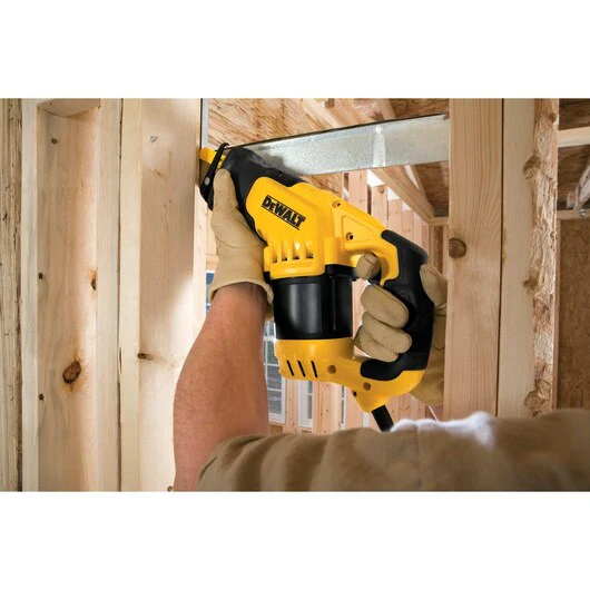 DEWALT DWE357, 12.0 Amp Compact Reciprocating Saw - Image 9