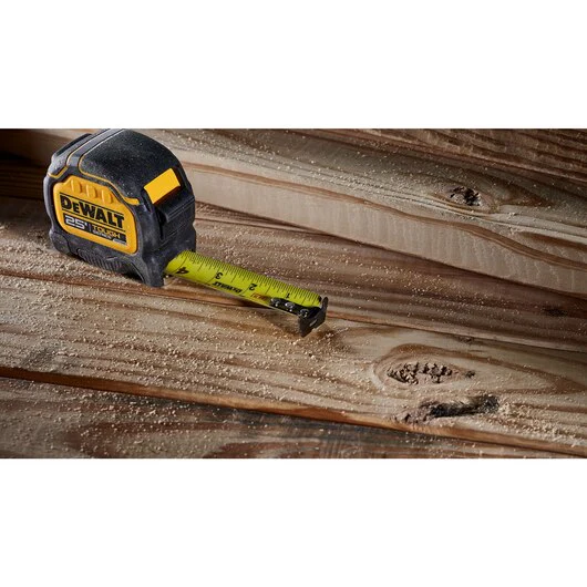 DEWALT DWHT36925S,  ToughSeries™ 25 ft. Tape Measure - Image 4