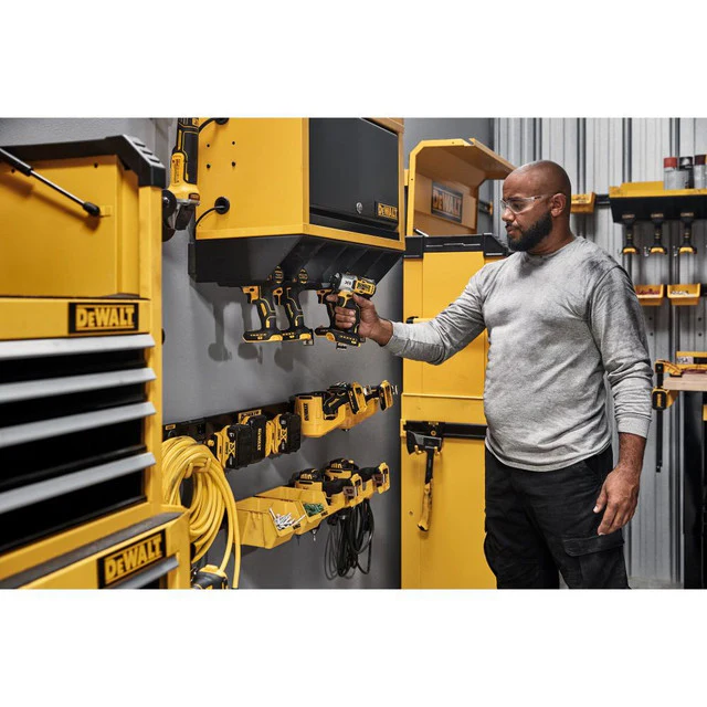 DEWALT DWST82824, POWER TOOL CABINET - Image 3