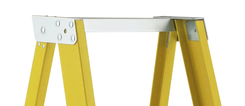 Featherlite 6512, 12' Extra-Heavy Duty Fiberglass Platform Stepladder (IN-STORE PICKUP ONLY) - Image 4