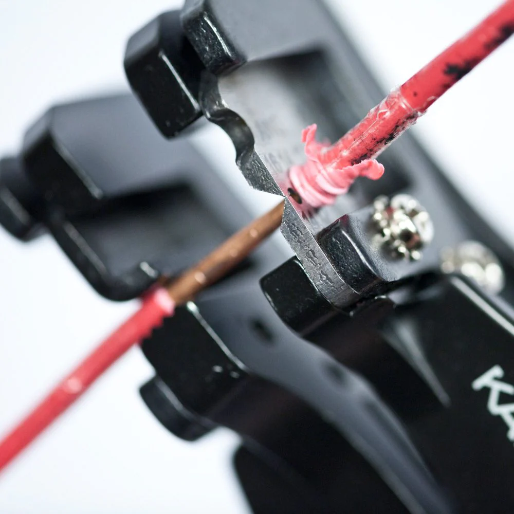 Klein Tools 11063W, Katapult® Wire Stripper and Cutter for Solid and Stranded Wire - Image 6
