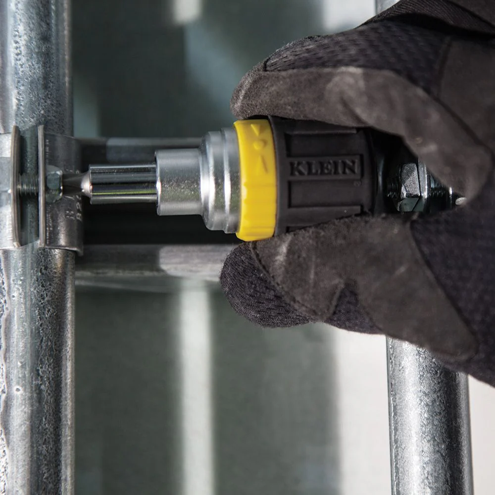 Klein Tools 32594, Multi-Bit Ratcheting Screwdriver, 6-in-1, Stubby, Ph, Sl, Sq, Nut Bits - Image 4