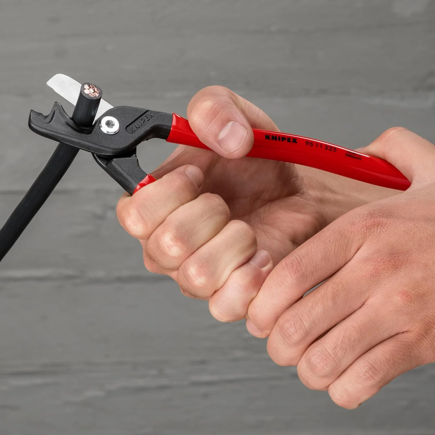 KNIPEX 95 11 225 SBA, 9" StepCut® XL Cable Shears - Image 2