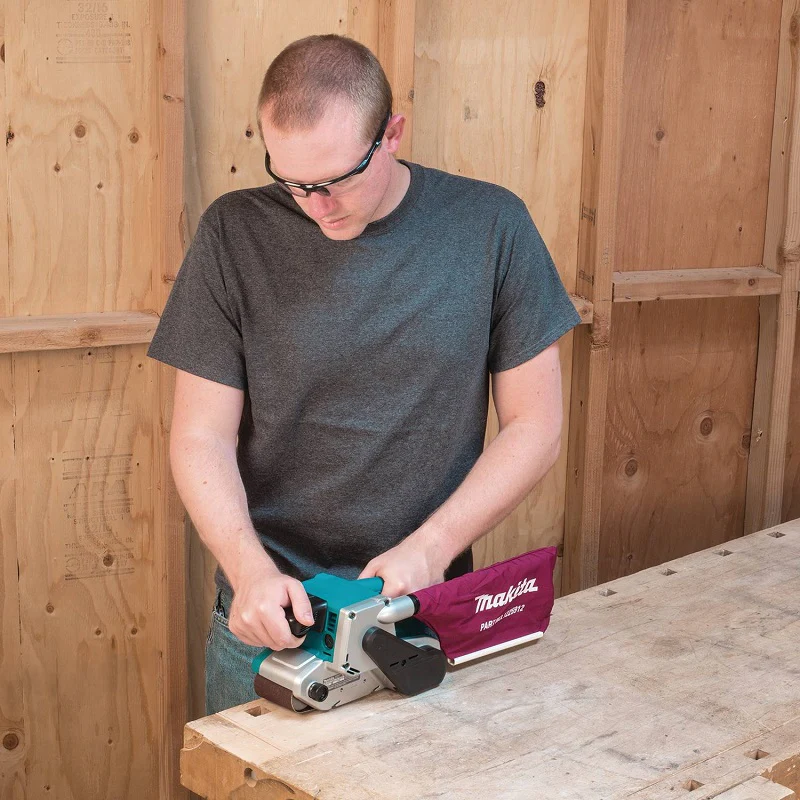 Makita 9903, 3" X 21" Belt Sander - Image 3