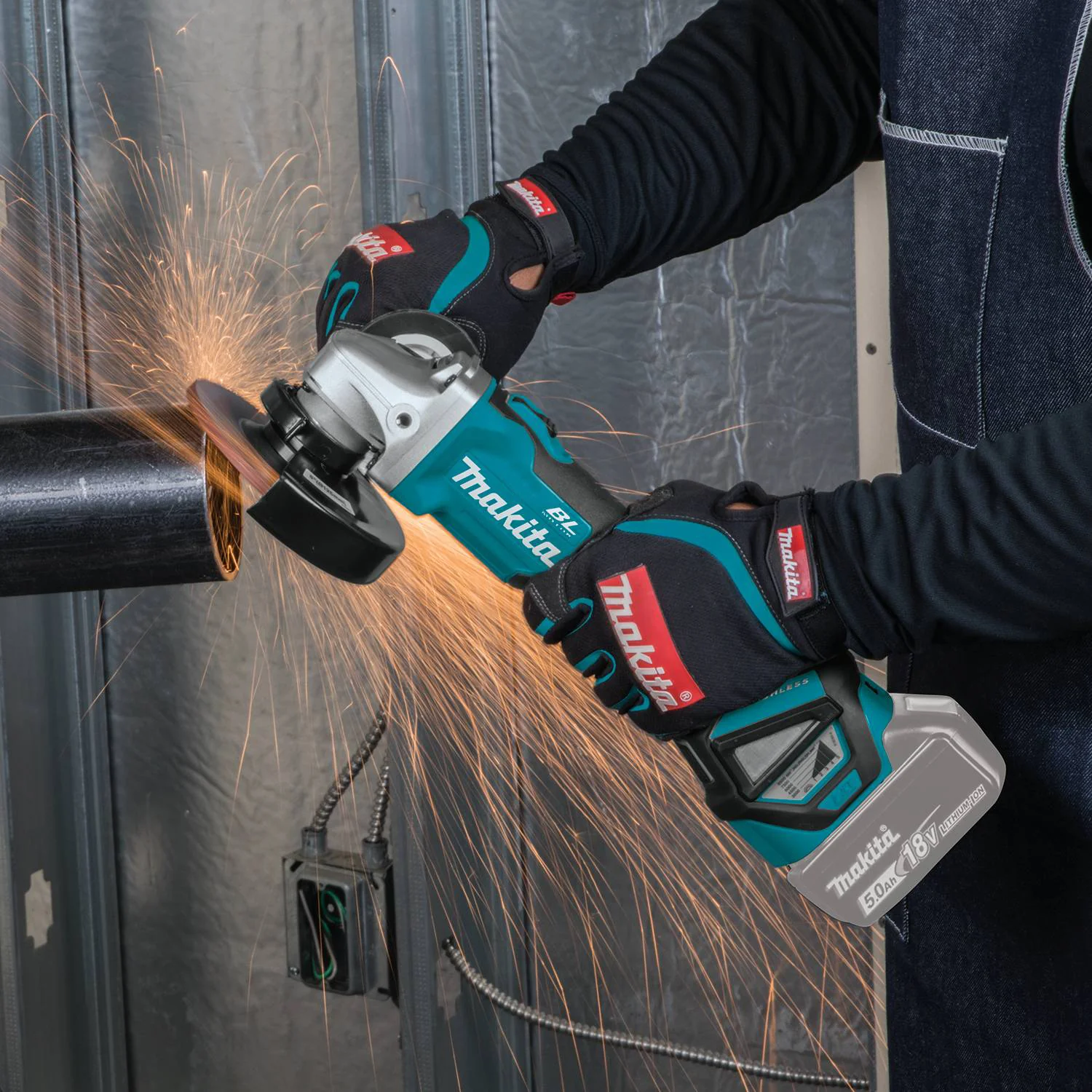 Makita DGA511Z, 18V LXT Brushless 5" Angle Grinder w/Thumb Switch (Tool Only) - Image 2