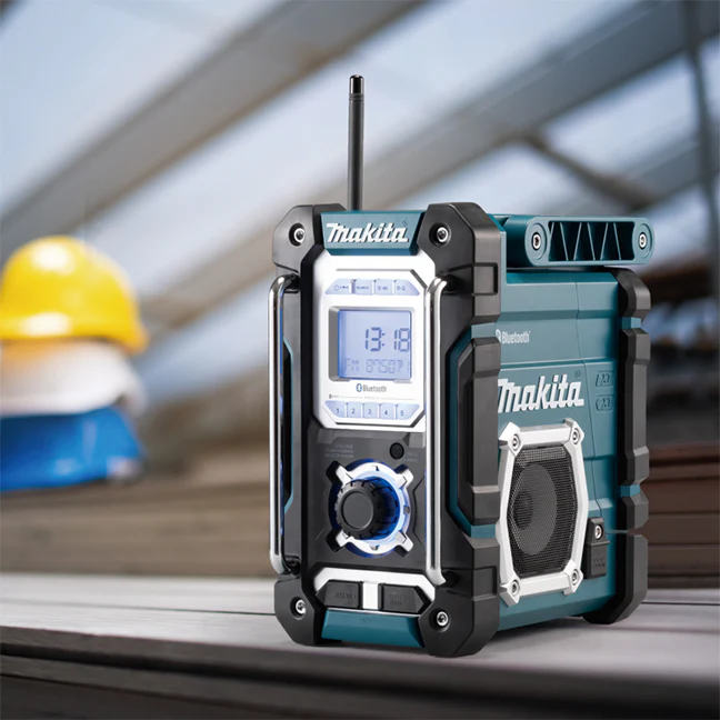 Makita DMR108N, Cordless or Electric Jobsite Radio w/Bluetooth (Tool Only) - Image 2