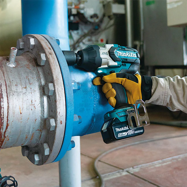 Makita DTW1004Z, 18V LXT Brushless High Torque 1/2" Impact Wrench (Tool Only) - Image 3