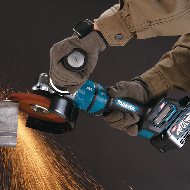 Makita GA050GZ, 40V Max XGT Brushless 5" Angle Grinder W/Paddle Switch (Tool Only) - Image 5