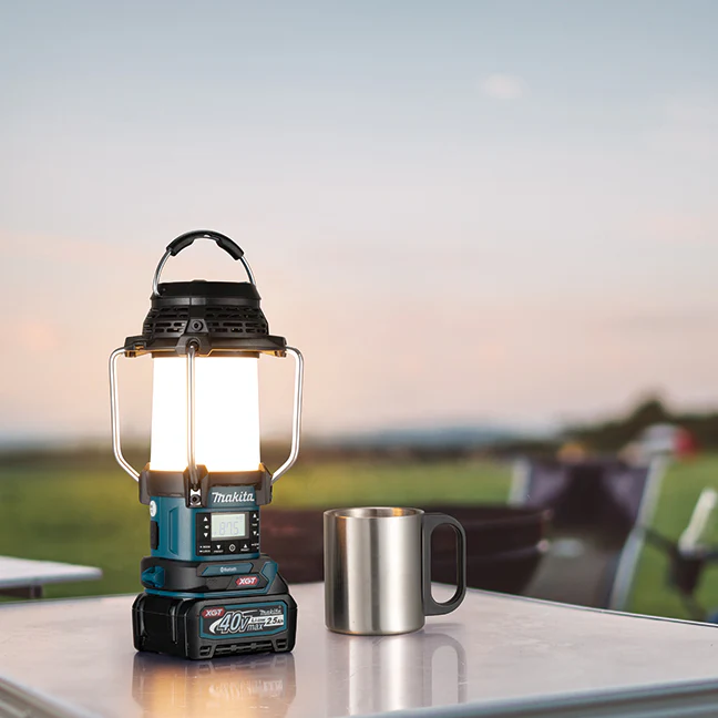 Makita MR010G, 40V MAX XGT Lantern / Radio (Tool Only) - Image 10