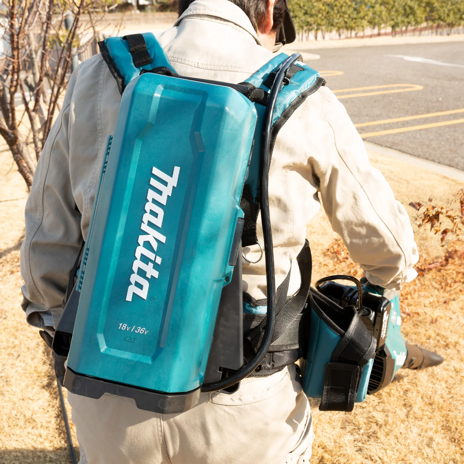 Makita PDC01X2, Li-Ion (5.0 Ah) Portable 4 Port, Power Pack Kit - Image 2