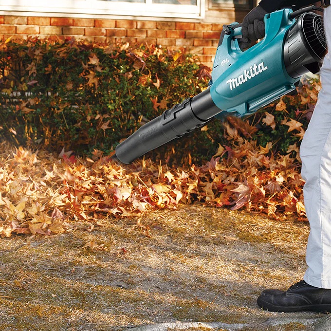 Makita UB001GZ, 40Vmax XGT Brushless 565 CFM Blower (Tool Only) - Image 2