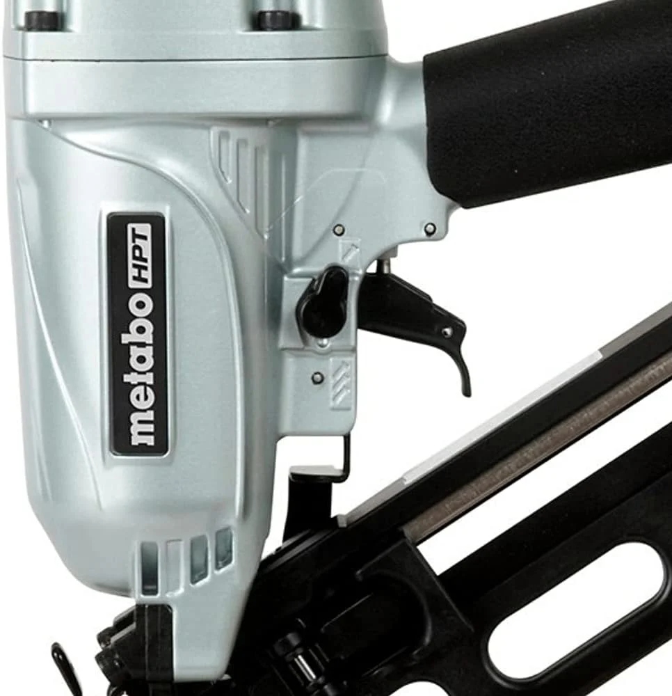 Metabo HPT NT65MA4, 2-1/2" 15ga Angled Finish Nailer with Air Duster - Image 5