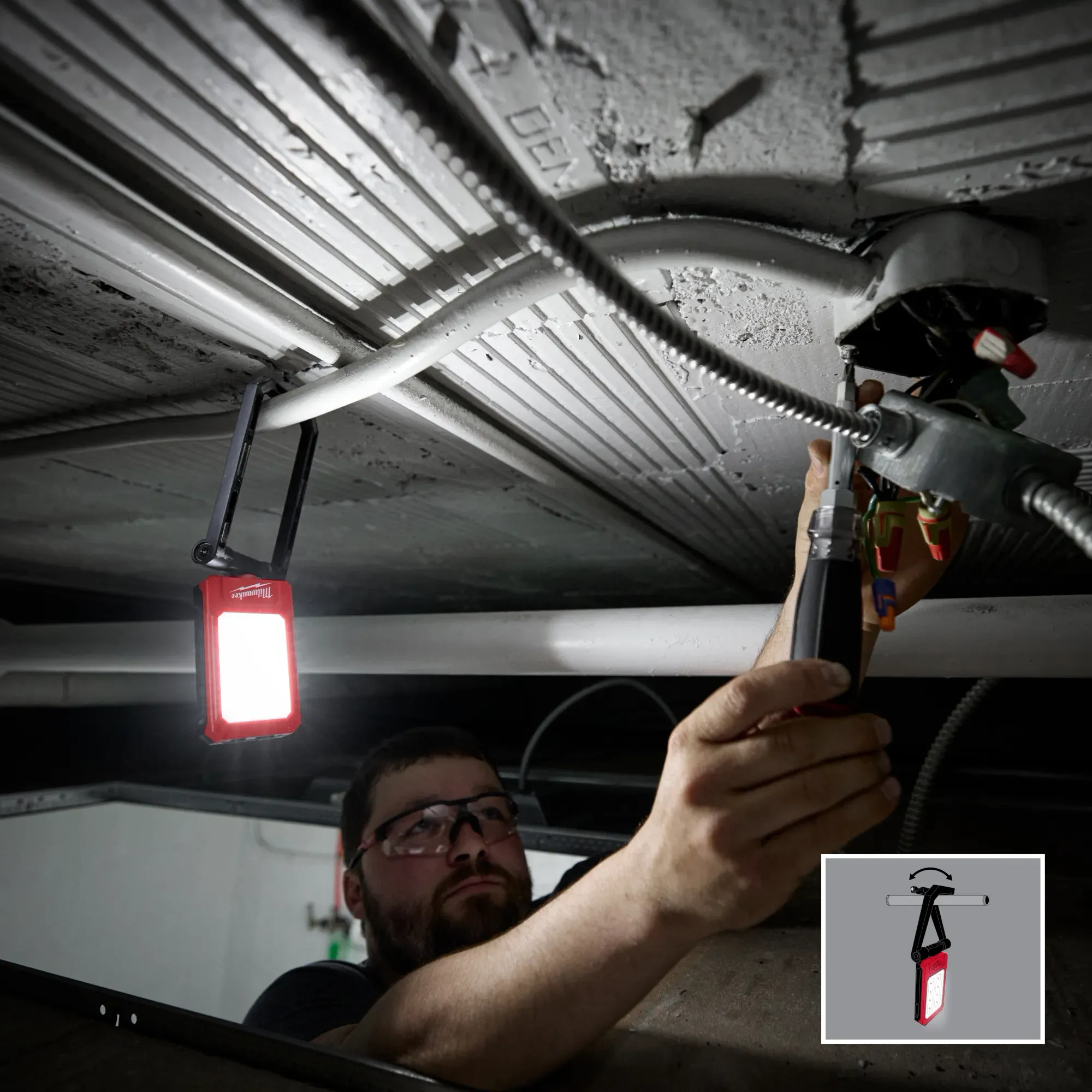 Milwaukee 2013R, Rechargeable Low-Profile Magnetic Task Light - Image 6