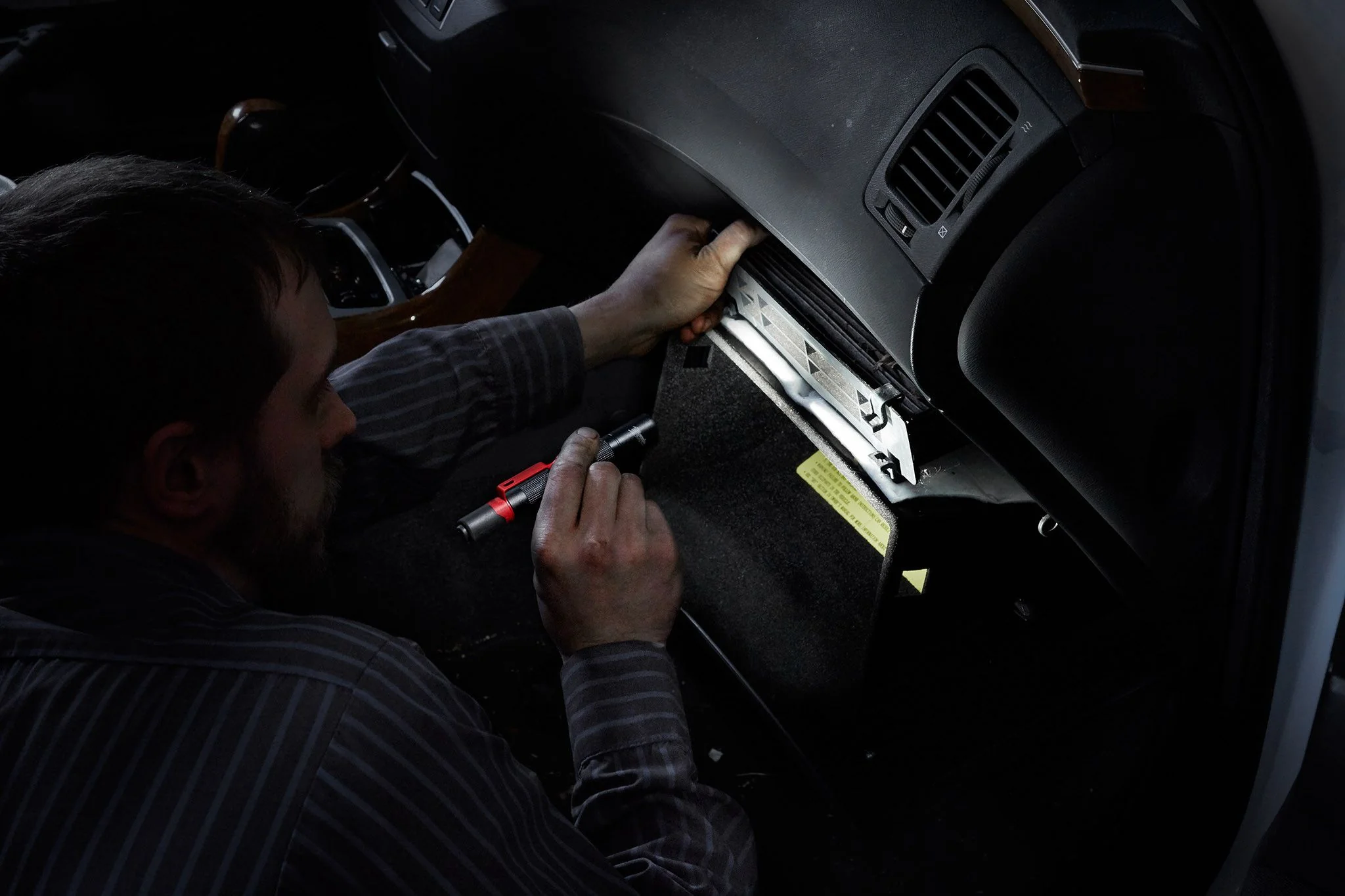 Milwaukee 2105,  Pen Light (100 Lumens) - Image 2