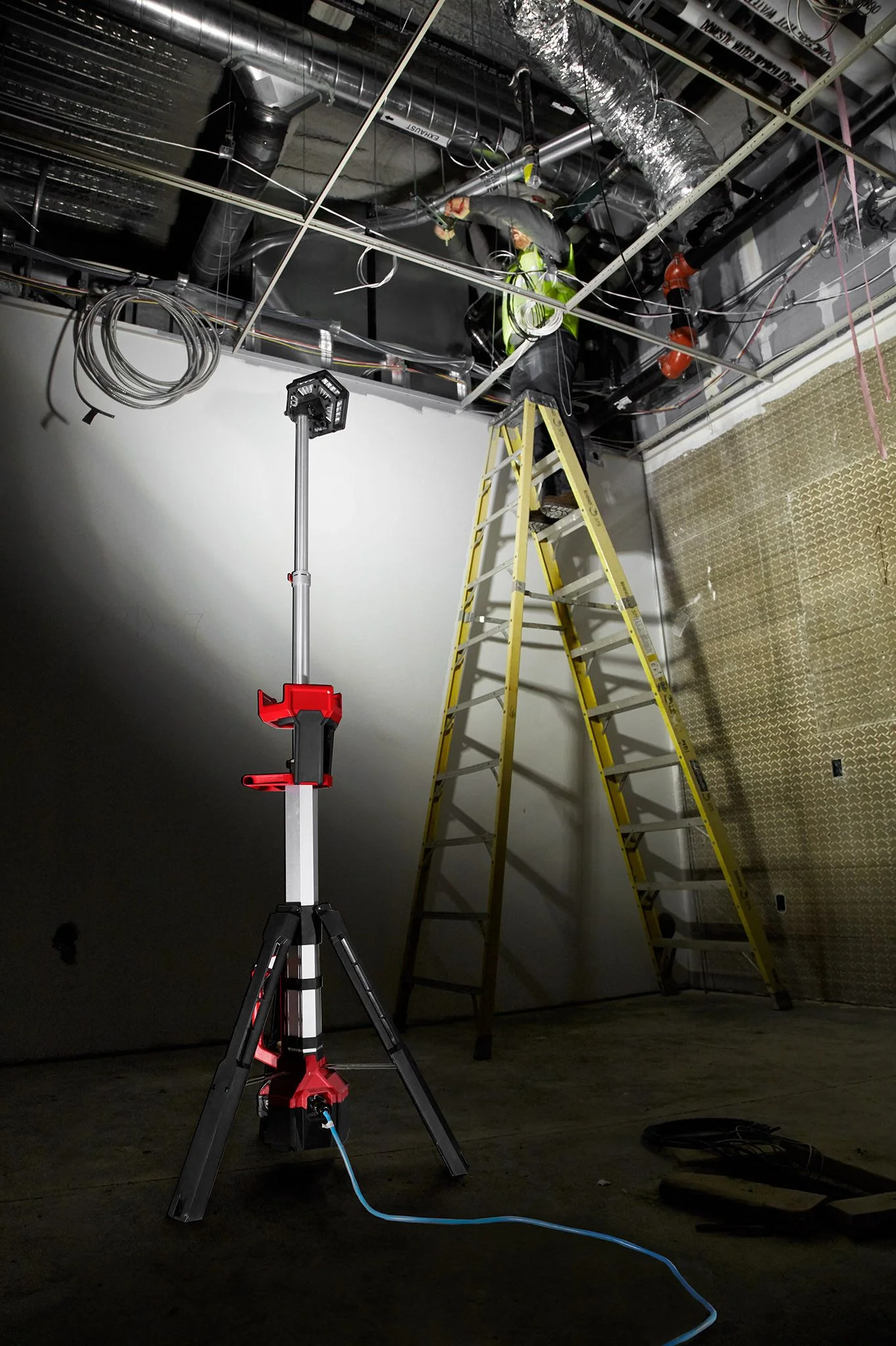 Milwaukee 2131-20, M18 ROCKET Dual Power Tower Light (Tool Only) - Image 5