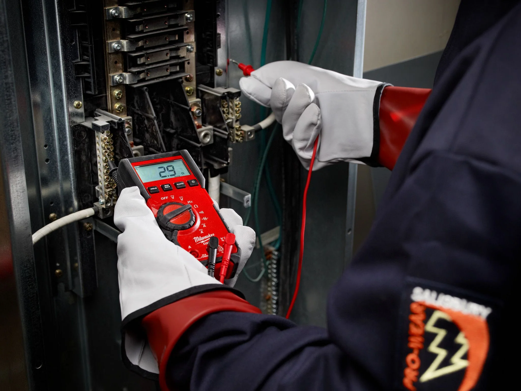 Milwaukee 2216-20, Digital Multimeter - Image 3