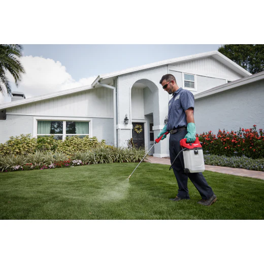 Milwaukee 2528-21G2, M12™ 2 Gallon Handheld Sprayer Kit - Image 5