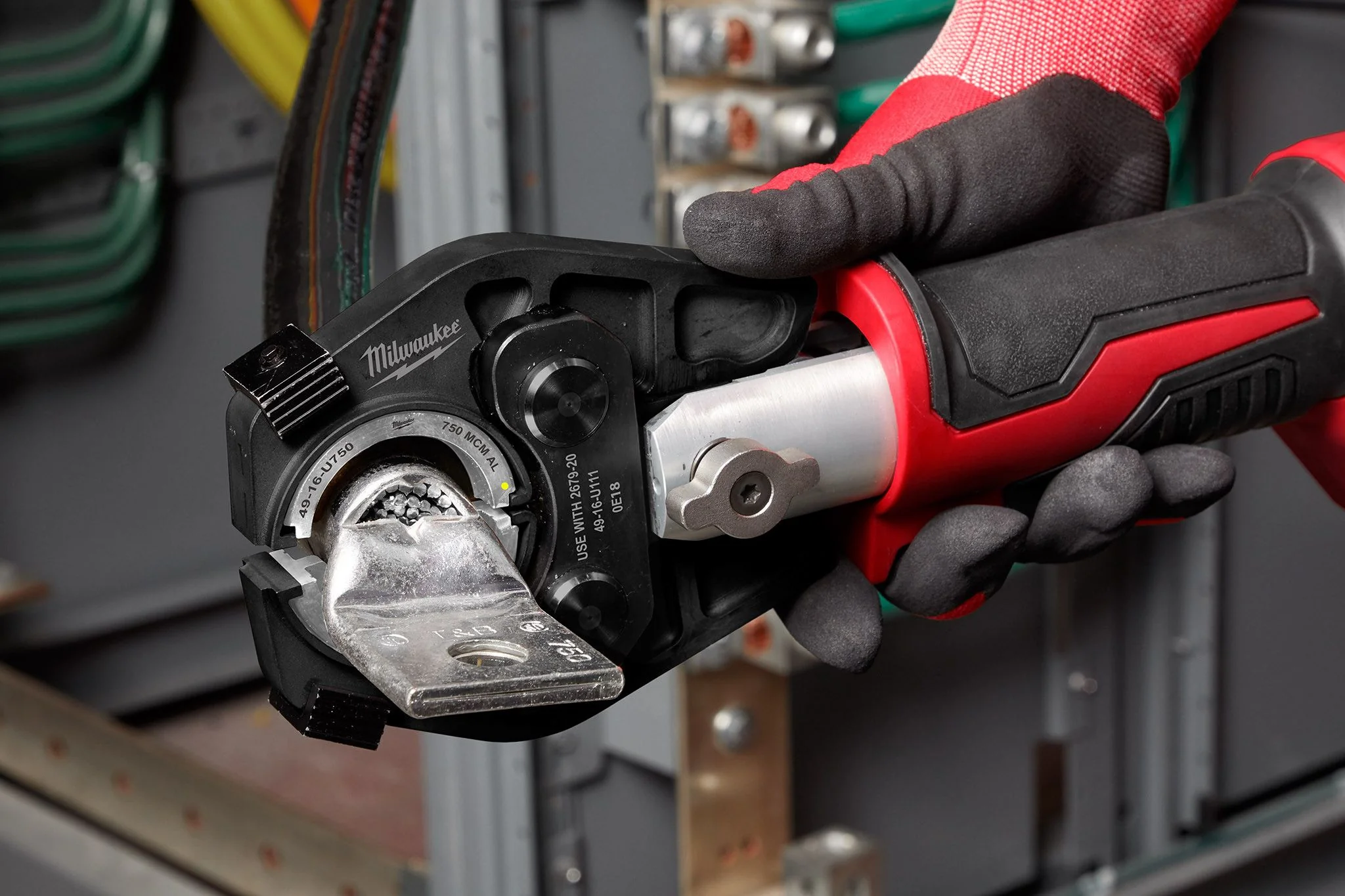 Milwaukee 2679-750C, M18™ FORCE LOGIC™ 600 MCM Cu Crimper Kit w/ 750 MCM Expanded Jaw - Image 4