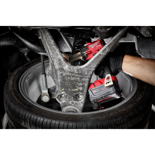Milwaukee 2855-22R, M18 FUEL 1/2" Compact Impact Wrench w/ Friction Ring Kit - Image 5