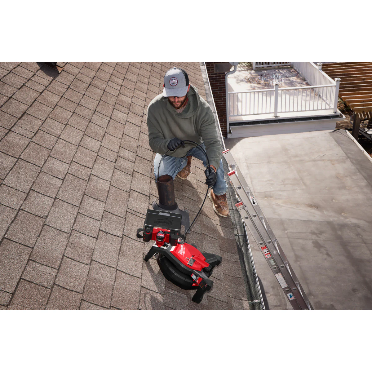 Milwaukee 3318-22B, M12™ 85’ High Flex Compact Inspection Camera Kit - Image 10