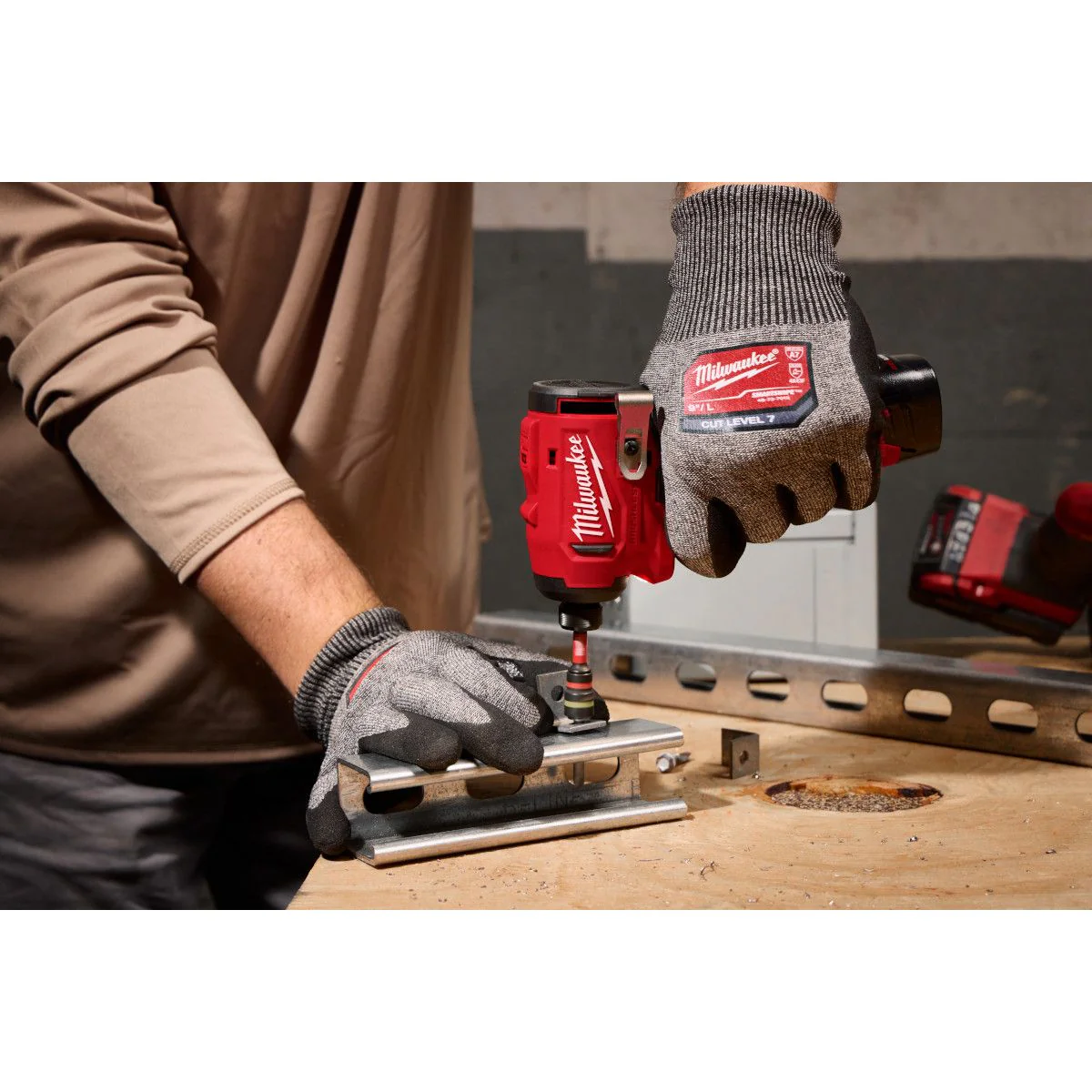 Milwaukee 3450-22, M12™ Subcompact Brushless 1/4" Hex Impact Driver Kit - Image 9