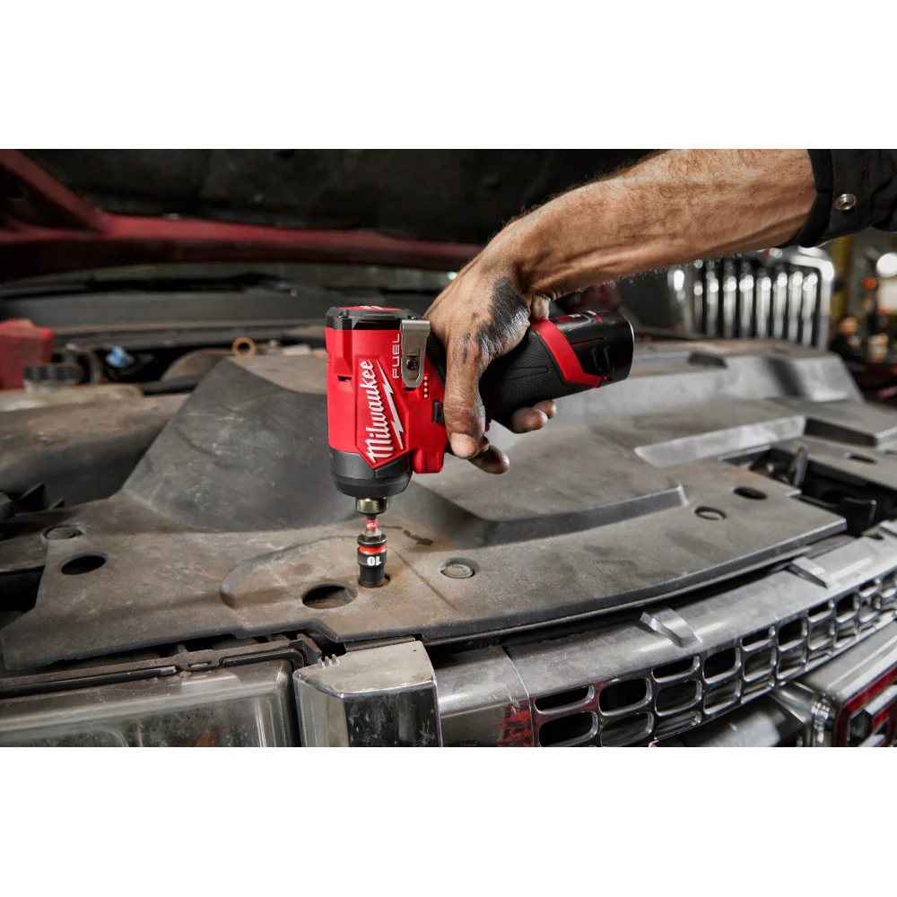 Milwaukee 3453-22, M12 FUEL™ 1/4" Hex Impact Driver Kit - Image 5
