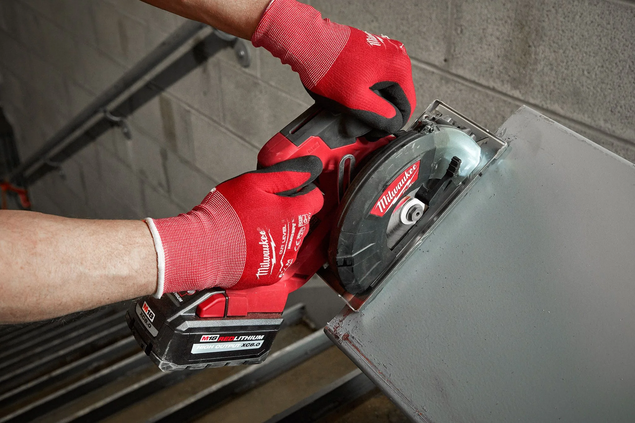 Milwaukee 48-11-1880, M18 Redlithium High Output Battery (8.0 Ah) - Image 2