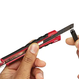 Milwaukee 48-22-1960, 9mm Snap Off Knife with Precision Cut Blade - Image 8