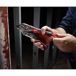 Milwaukee 48-22-3402, 2 Pc. 7" & 10" TORQUE LOCK™ CURVED JAW LOCKING PLIERS SET WITH GRIP - Image 3