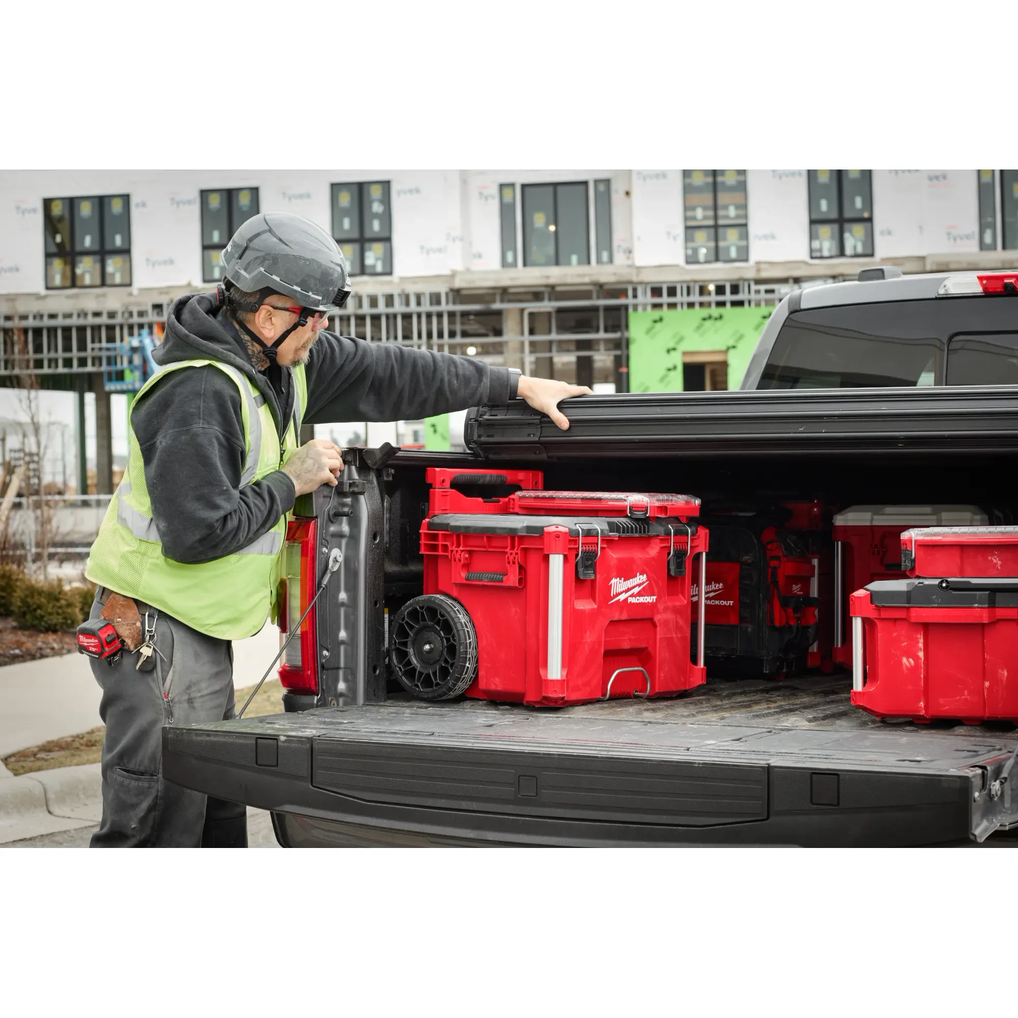 Milwaukee 48-22-8027, Low-Profile Handle for PACKOUT™ Rolling Tool Box - Image 2