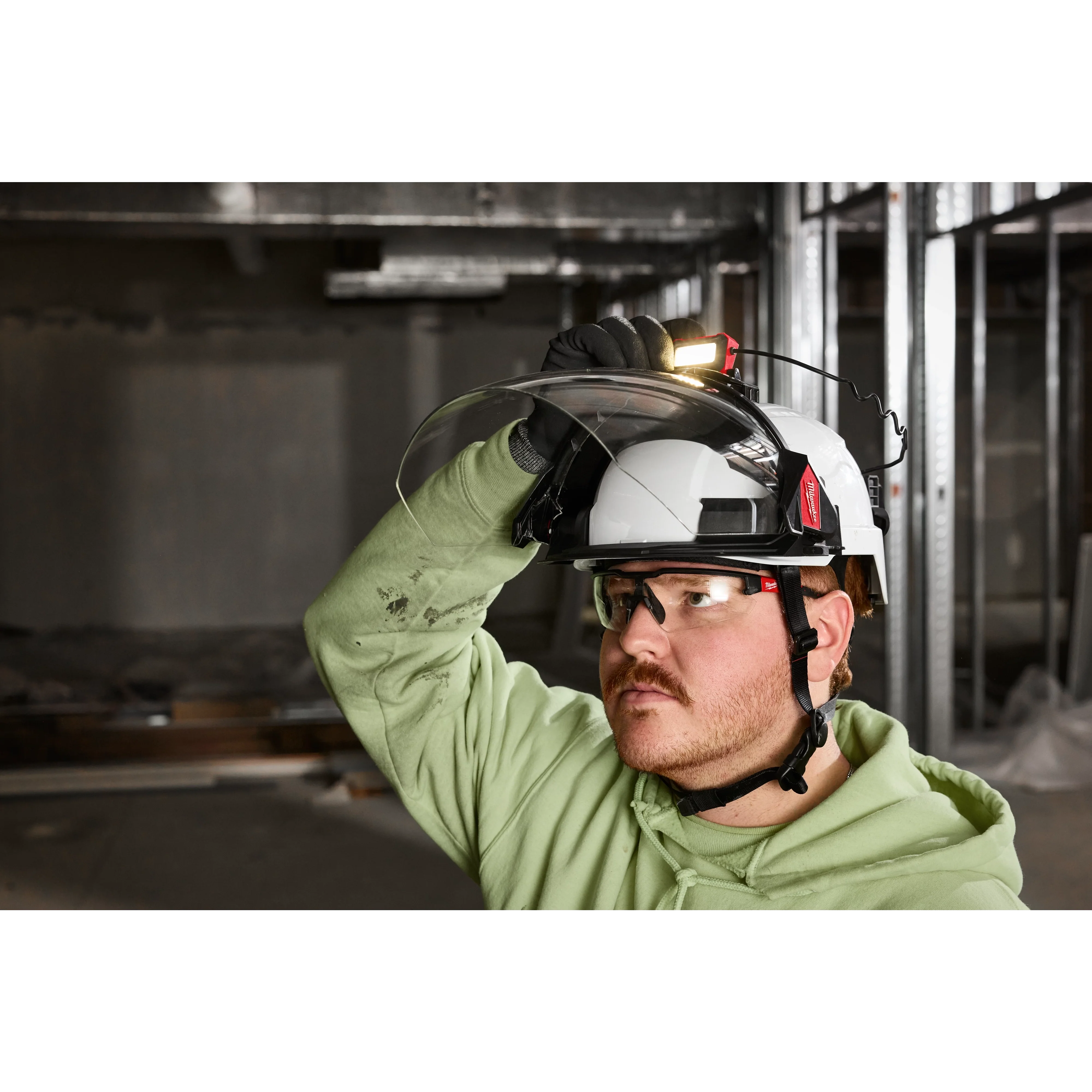 Milwaukee 48-73-1422, BOLT™ Gasketed Full Face Shield - Clear Dual Coat Lens (Compatible with Milwaukee® BOLT™ Safety Helmets & BOLT™ Hard Hats) - Image 6
