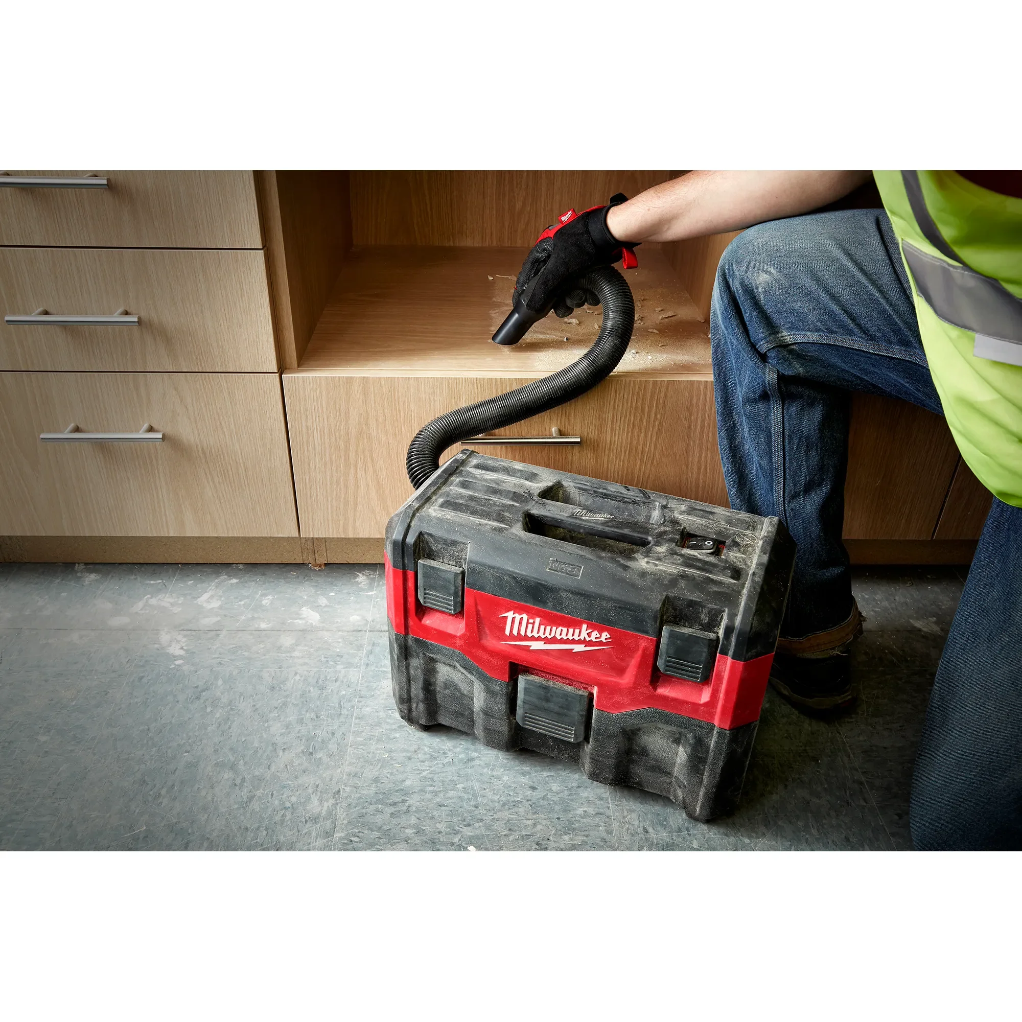 Milwaukee 49-90-2014, 1-1/4” x 2’ to 6’ Expandable Hose - Image 5