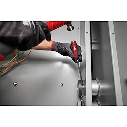 Milwaukee MT210, 3/8" Slotted 8" Cushion Grip Demolition Screwdriver (USA) - Image 5