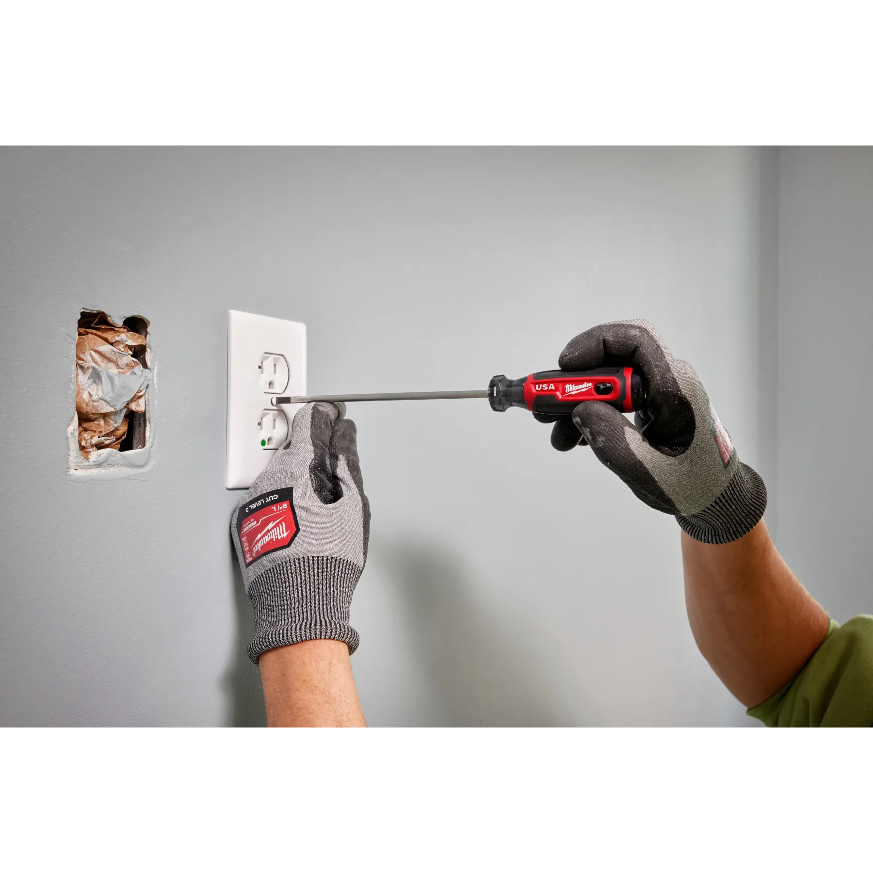 Milwaukee MT211, 3/16" Cabinet 3" Cushion Grip Screwdriver (USA) - Image 5