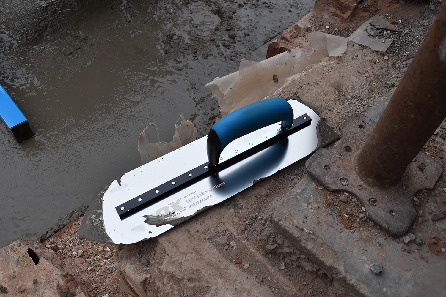 OX Tools OX-P018716, Pro 16" Stainless Steel Pointed Finishing Trowel - Image 11